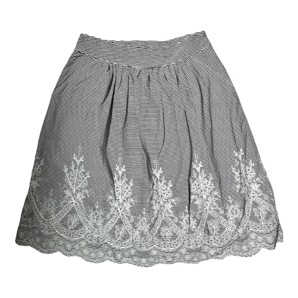 NY Collection Black White Striped Skirt w/ Embroidered Hem | Size 6 - Picture 4 of 15